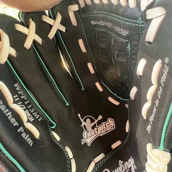 NWOT Rawlings left handed fast pitch softball glove - Picture 2 of 14